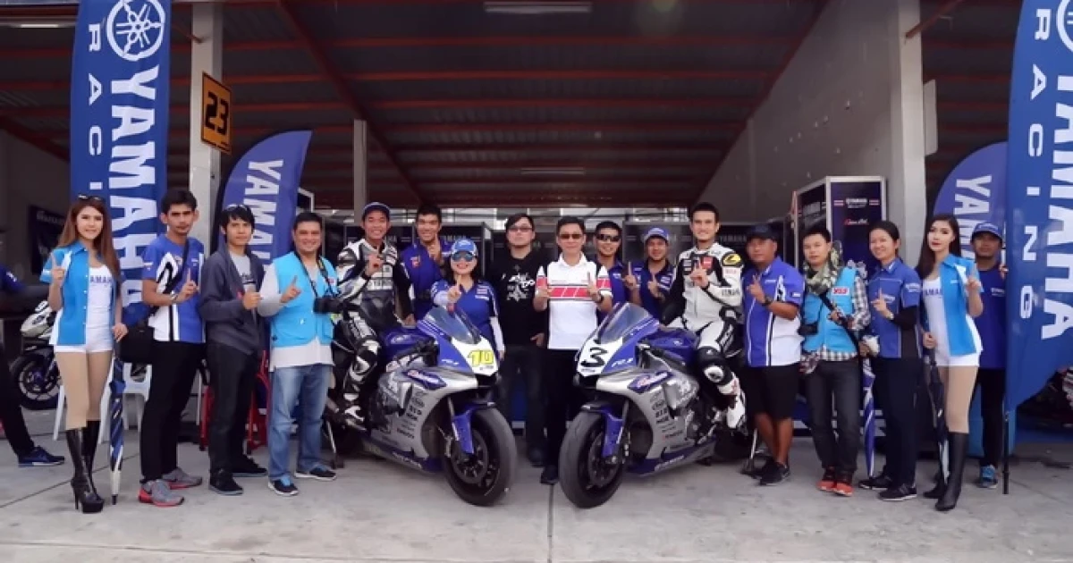 2 นักบิดยามาฮ่า ควบ YZF-R1 ซิวแชมป์ถ้วยประจำปี MMRRC 2015