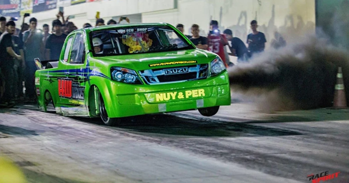 อีซูซุ จัดงาน "Isuzu Race Spirit 2015" รอบชิงชนะเลิศ เร็วสุดขีด จี๊ดสุดขั้ว