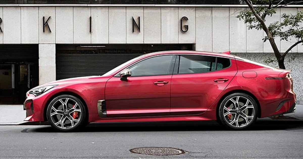 Kia Stinger 2018 ซีดานที่ผสานความหรูและสปอร์ตได้อย่างลงตัว