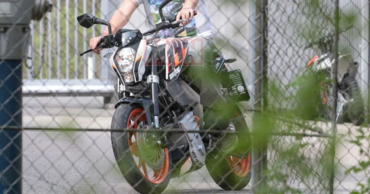 KTM รักษ์โลกจับ 390 DUKE ยัดมอเตอร์ไฟฟ้า!