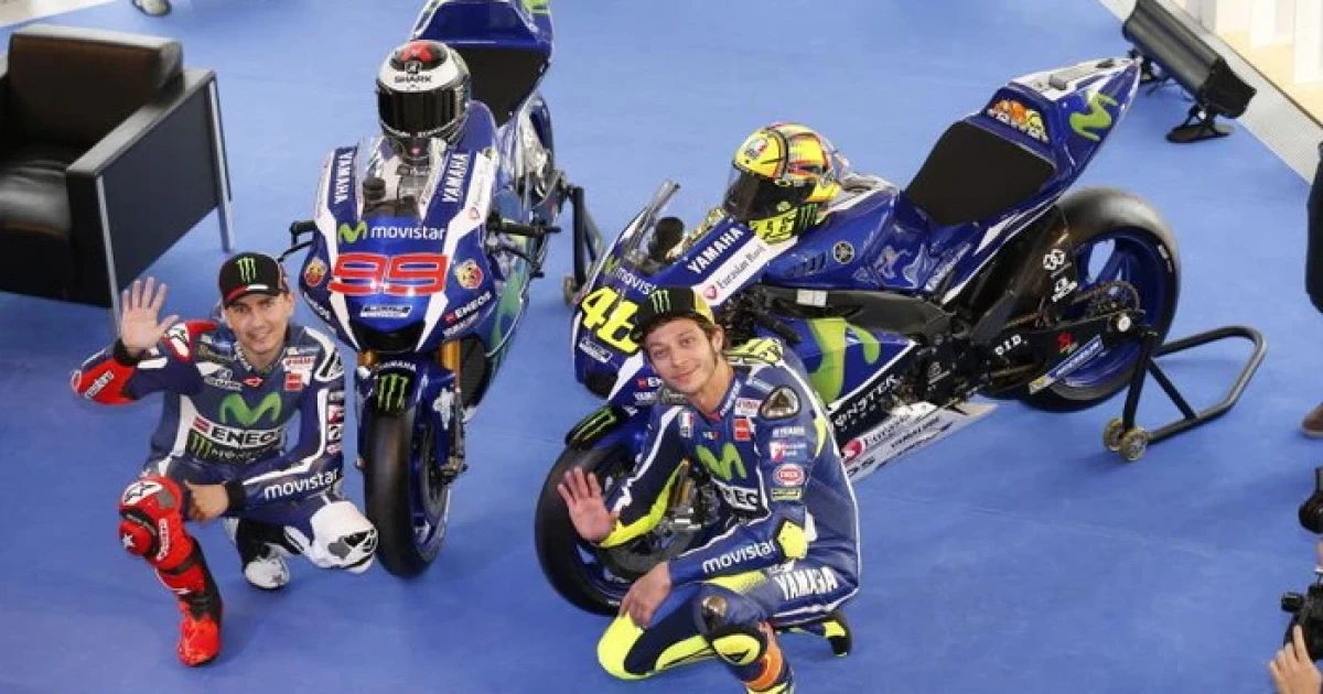 ทีมแข่งยามาฮ่า เปิดตัวรถแข่งโมโตจีพี 2016 ที่บาร์เซโลนา