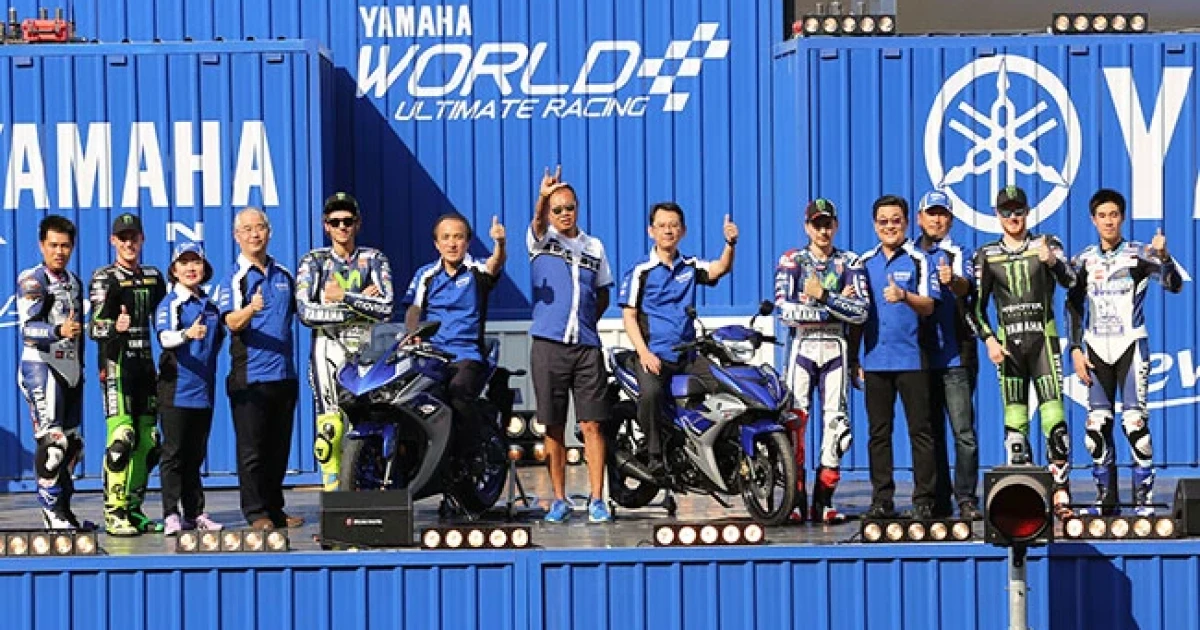 Yamaha ชูนโยบายปี 2558 รุกหนัก ใช้มอเตอร์สปอร์ตปลุกกระแส พร้อมเปิดตัว YZF-R3 สายพันธุ์สปอร์ต