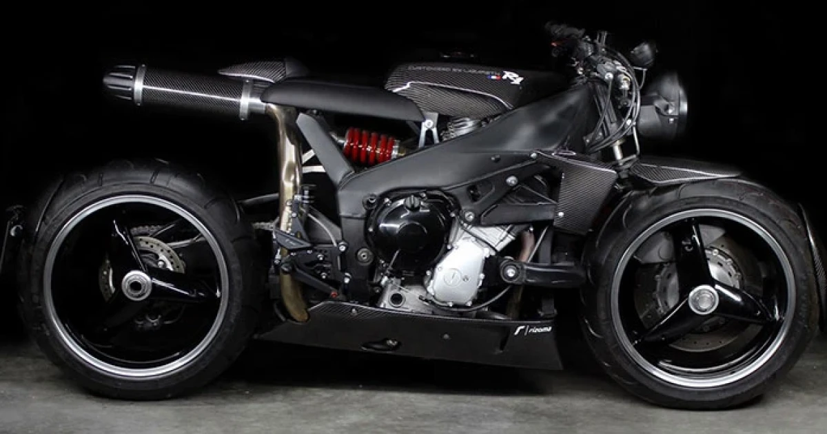 Lazareth จับ Yamaha R1 แปลงแนว Caferacer เป็นรุ่น Back to the future