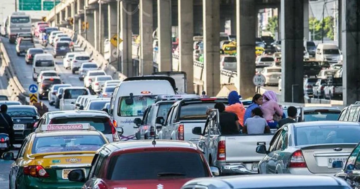 คนกรุงอ่วม! เตรียมปิดห้าแยกลาดพร้าว (บางส่วน) วางตอม่อต่อจาก BTS หมอชิต สิ้นเดือนม.ค.นี้