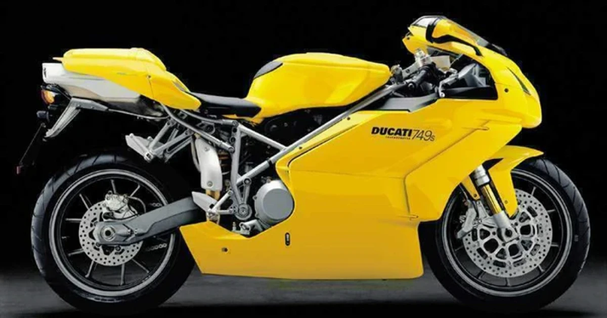 Ducati 749S รถใช้งานที่ดีที่สุด