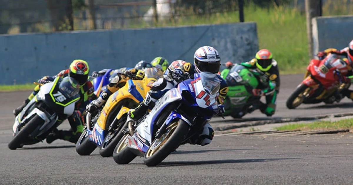 แสตมป์-อภิวัฒน์ ยามาฮ่าทีม โชว์ฟอร์มร้อนซิวแชมป์รุ่น 250 cc. ขยับจ่อแชมป์เอเชีย