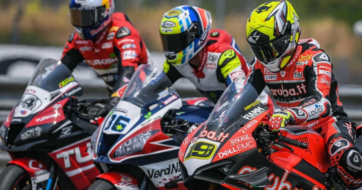 ศึกมอเตอร์ไซค์ เวิลด์ ซูเปอร์ไบค์ 2019 ซ้อมโหดแทร็กช้างฯ "เบาติสต้า" ร้อนแรงบด "เรีย" รั้งจ่าฝูงวันแรก