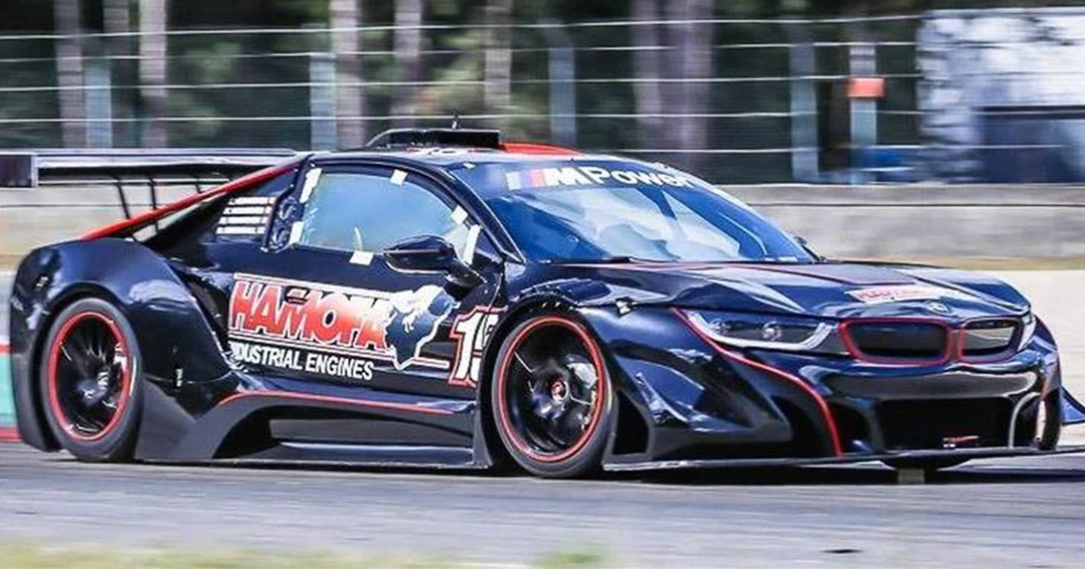 BMW i8 GTR 540 แรงม้า ทวงบังลังก์ต่อจากรุ่นพี่ M1 ในอดีต