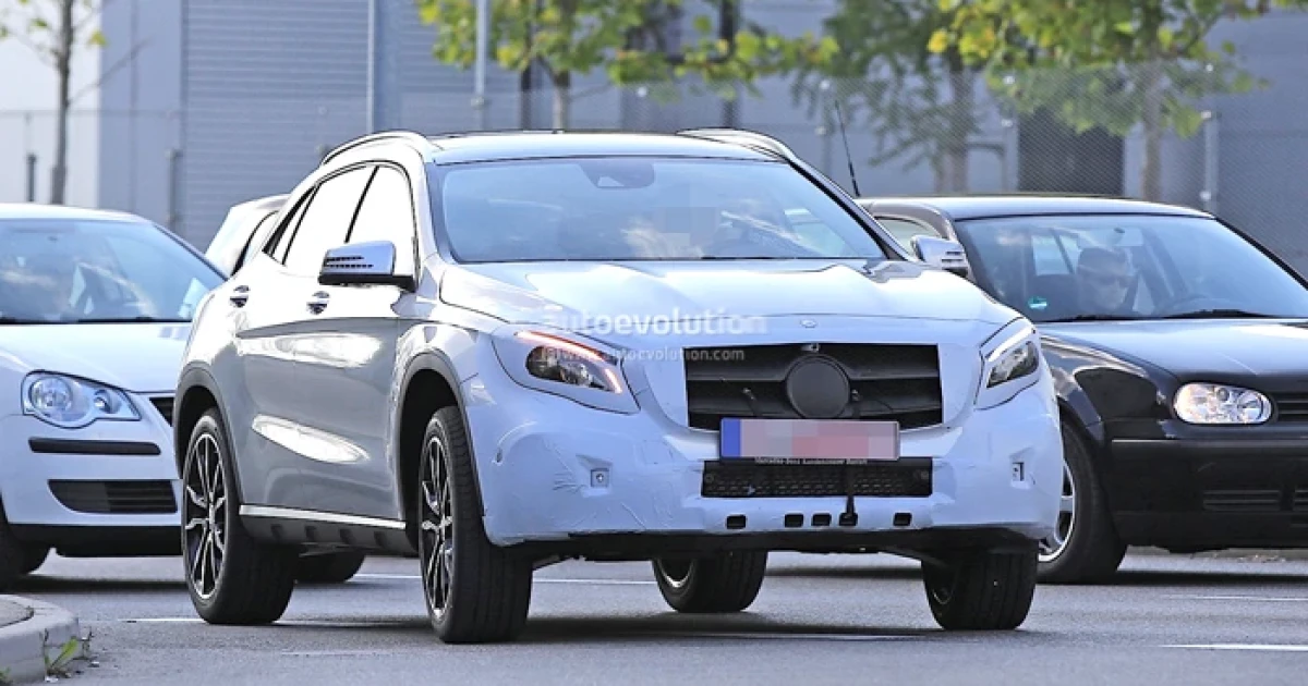 Mercedes-Benz GLA ครอสโอเวอร์ปรับโฉมหน้าใหม่ ซุ่มทดสอบ