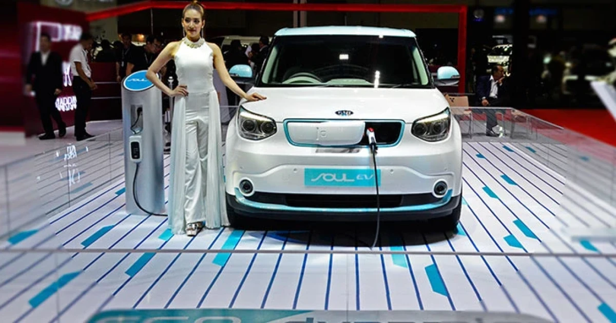 KIA เผยโฉม Soul EV รถยนต์ไฟฟ้าล้วน เตรียมขายจริงเร็วๆ นี้!
