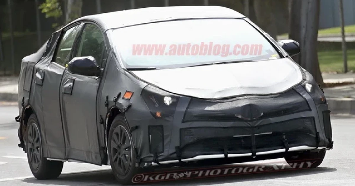 โตโยต้า พรีอุส ใหม่ 2016 เจเนอเรชั่น 4 เริ่มวิ่งทดสอบ