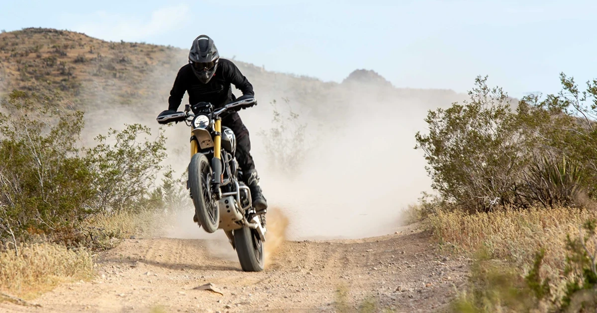 ไทรอัมพ์ มอเตอร์ไซเคิลส์ ส่ง สแครมเบลอร์ 1200 เอ็กซ์อี ลุยแข่งโหด Mexican 1000