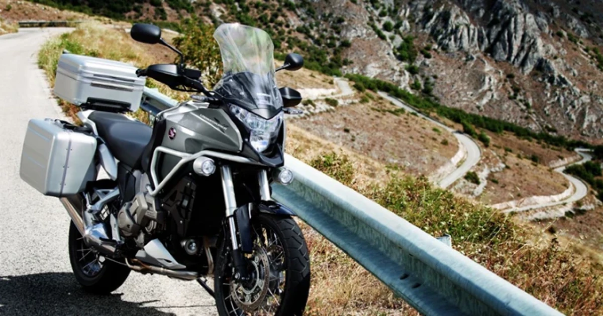 Honda VFR1200X บิ๊กไบค์ Adventure พร้อมลุยรับปี 2016!!