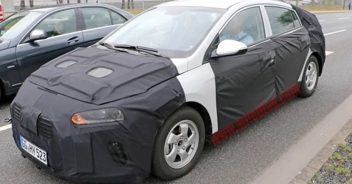 ฮุนได ซุ่มทำรถไฮบริด เตรียมเขย่าบัลลังก์พรีอุส