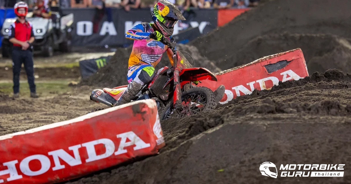 Honda CRF450R ที่ขับโดย เจ็ตต์ ลอว์เรนซ์ ผงาดคว้าชัย AMA Supercross สนามที่ 8 พร้อมปักหลักผู้นำตารางคะแนน