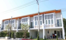 โกลเด้น ทาวน์ วงศ์สว่าง-แคราย  (Golden Town Wongsawang - Khae Rai)