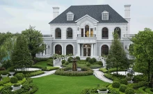 ณริณสิริ กรุงเทพกรีฑา (Narinsiri Krungthep Kreetha)