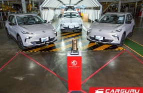 MG สร้างประวัติศาสตร์เป็นแบรนด์รถยนต์แรกในไทยที่ได้รับรางวัลรถยนต์ยอดเยี่ยมแห่งปีต่อเนื่อง 3 ปีซ้อน โดยล่าสุด NEW MG S5 EV ได้รับรางวัล THAILAND EV OF THE YEAR 2025