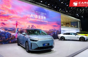 XPENG AI DAY 2025 เผยความสำเร็จของเทคโนโลยี Physical AI: เปิดตัว XPENG VLA 2.0, Robotaxi, หุ่นยนต์ฮิวแมนอยด์ IRON เจเนอเรชั่นใหม่ และรถบินได้ รุ่นล่าสุด