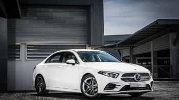 เมอร์เซเดส-เบนซ์ Mercedes-benz A-Class A 200 AMG Dynamic (CKD) ปี 2020