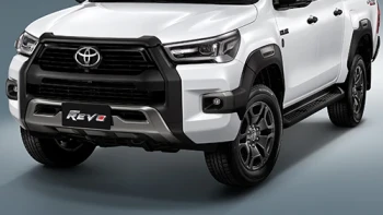 โตโยต้า Toyota Revo Double Cab ROCCO Prerunner 2.4 AT 60th Anniversary ปี 2022