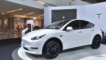 เทสลา Tesla-Model Y Long-Range AWD-ปี 2022