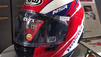 Arai ออกหมวกลายพิเศษ ฉลองครบรอบ 30 ปี Honda NSR250