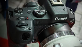 เปิดตัว Canon EOS R7 และ EOS R10 เสริมทัพด้วยเลนส์ Canon RF-S อีก 2 รุ่น ราคาเฉพาะตัวกล้อง 49,900 บาท และชุดพร้อมเลนส์ 64,900 บาท