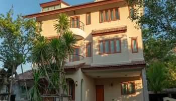 บ้านเพลิน (Baan Plern)