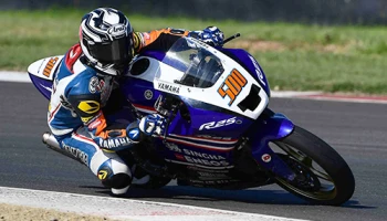 นักบิดทีม Yamaha Thailand สู้สุดใจจบโพเดี้ยมศึกชิงแชมป์เอเชีย สนาม 5