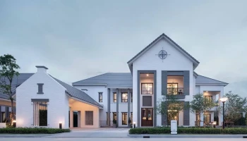 แกรนด์ บางกอก บูเลอวาร์ด สุขุมวิท (Grand Bangkok Boulevard Sukhumvit)