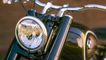 BMW เผยโฉม Supercharged R5 Hommage !