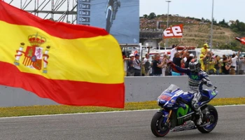 ลอเรนโซ่ คว้าแชมป์โลกโมโตจีพี 2015 เพราะมาร์เกวซ ?