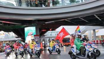 Honda ขนทัพรถจักรยานยนต์ไฟฟ้า ร่วมขบวน LOVE PRIDE PARADE BANGKOK 2025 ส่งพลังความไพรด์ท่ามกลางสายฝน
