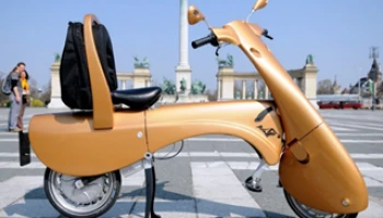 Moveo สกู๊ตเตอร์ไฟฟ้าพับได้ และเป็นมิตรกับสิ่งแวดล้อม