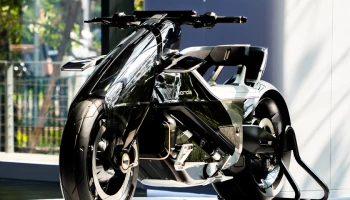 Honda EV Outlier รถจักรยานยนต์ไฟฟ้าต้นแบบระดับโลก เปิดให้ยลโฉมอย่างใกล้ชิดเป็นที่แรกในประเทศไทย ที่ The M.O.V.E. by Honda