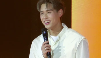 ส่อง Netflix ประจำเดือนเมษายน 2566 พบกับ Golden Hour Billkin The First Fan Meeting, 4EVE The 1st Concert Friends & Family และอื่นๆอีกมากมาย