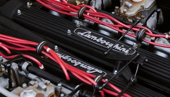 ย้อนอดีตของเครื่องยนต์ V12 แบบไร้ระบบอัดอากาศ ก่อนก้าวสู่ยุคไฮบริดของ Lamborghini