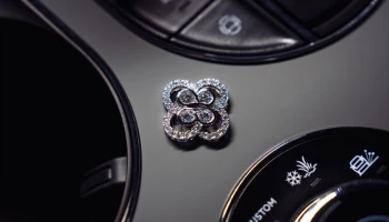 Bentley Motors ร่วมมือกับแบรนด์เครื่องประดับ Boodles รังสรรค์ออปชันพิเศษ สะท้อนเอกลักษณ์งานคราฟต์ผ่านยนตรกรรมรุ่นพิเศษ
