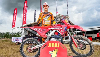 Honda สร้างตำนาน! โดย CRF พาเหรดคว้าท็อป 3 โดย นีโม่-จิรัฎฐ์ คว้าแชมป์ประวัติศาสตร์จากรุ่น Premier MX-1 คนแรกของไทย แล้วยังเหมาชัยรุ่น Pro MX-2 ใน FMSCT Thailand Motocross 2025
