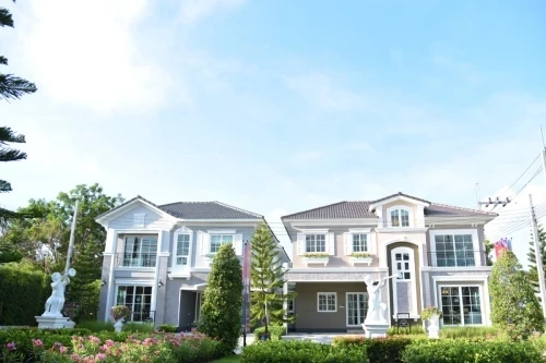 โกลเด้น นีโอ เฟรเซอร์ส