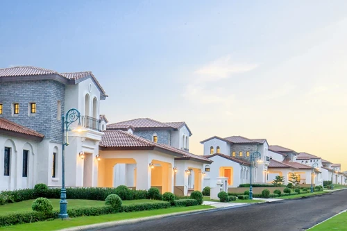 มาย โอโซน ณุศาศิริ