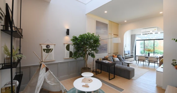 รูปภาพ คิวเรเตอร์ รามอินทรา 117 (Curator Ramintra 117)