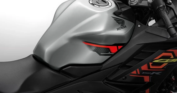 รูปภาพ ฮอนด้า Honda CBR 150R STD MY2021 ปี 2020