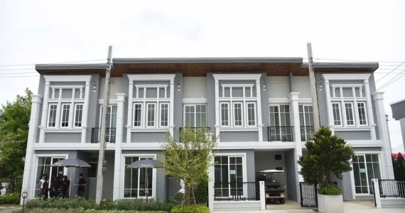 รูปภาพ โกลเด้น ทาวน์ ๓ บางนา-สวนหลวง (Golden Town ๓ Bangna - Suanluang)