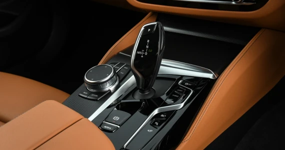 รูปภาพ บีเอ็มดับเบิลยู BMW Series 5 530e M Sport ปี 2021