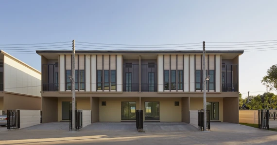 รูปภาพ ภูริ วงแหวน - ลำลูกกา (Puri Wongwaen-Lamlukka)