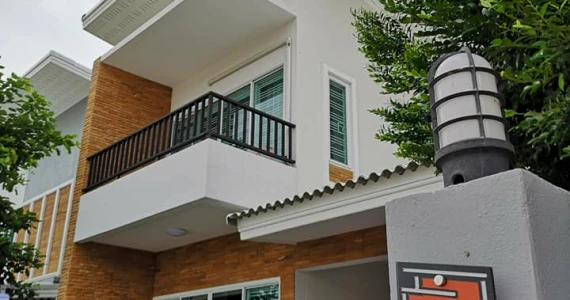 รูปภาพ เดอะ ซีน (The Scene)