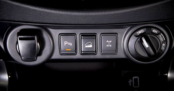 รูปภาพ นิสสัน Nissan Navara King Cab Calibre E 7AT ปี 2024