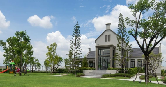 รูปภาพ วรารมย์ วัชรพล-เพิ่มสิน (Vararom Watcharapol-Permsin)